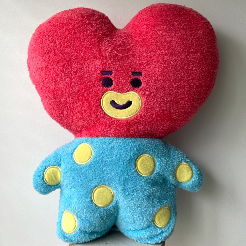 BT21 Tata Smiling Tatton Plushie | BT21 | Toys & Plushies. NEW!
